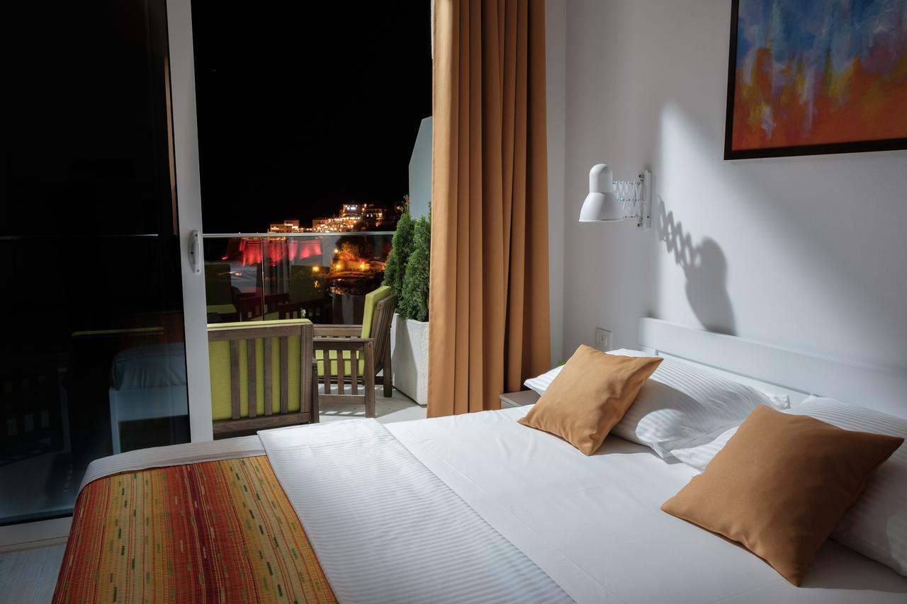 Sunset Apartments Улцин Екстериор снимка