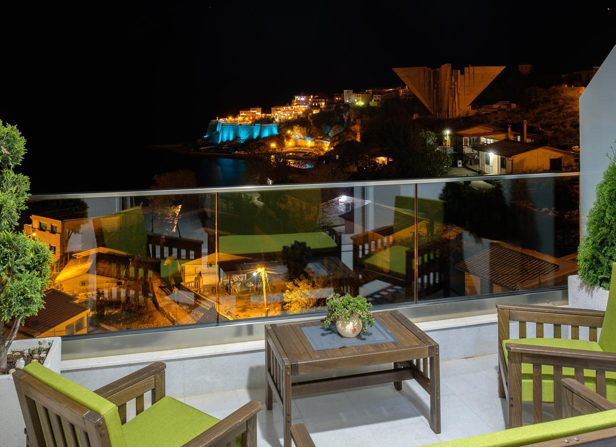 Sunset Apartments Улцин Екстериор снимка