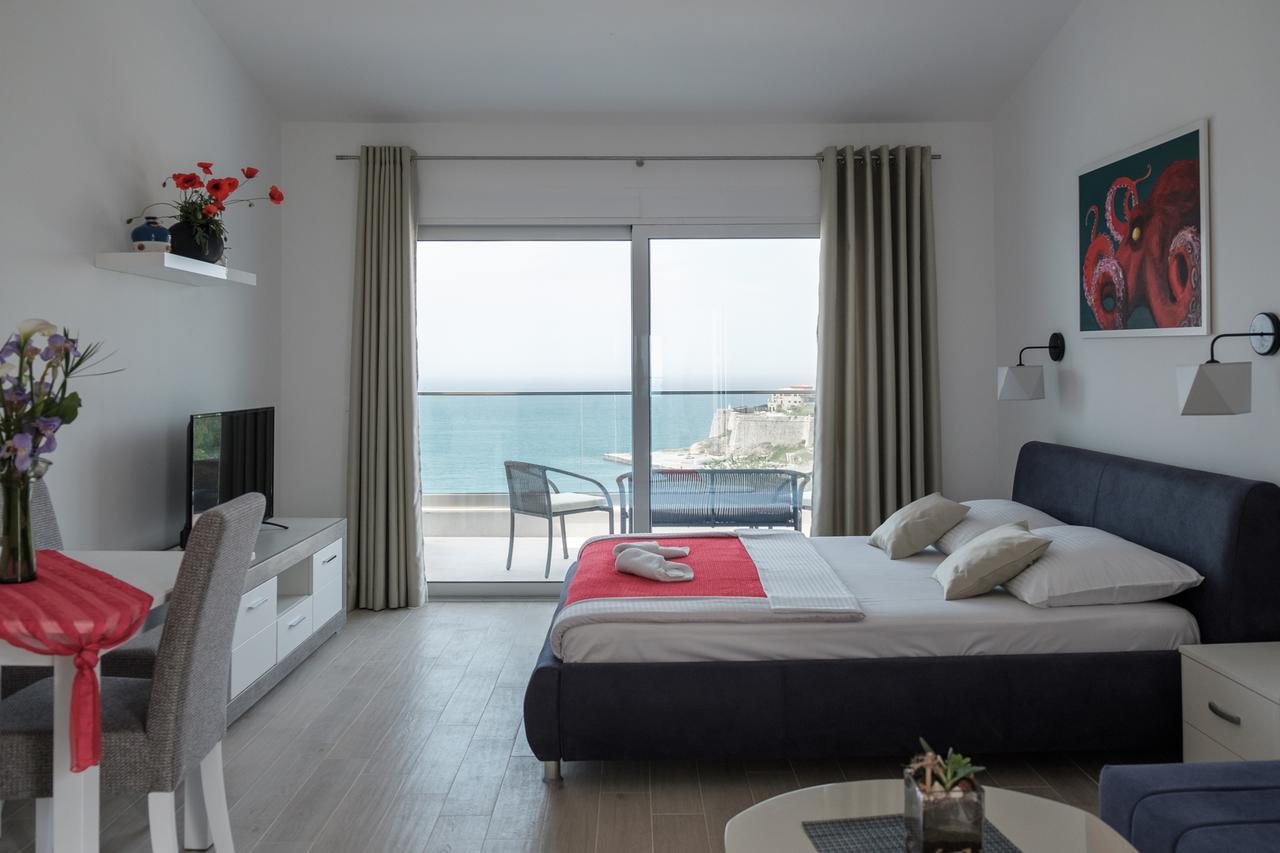 Sunset Apartments Улцин Екстериор снимка
