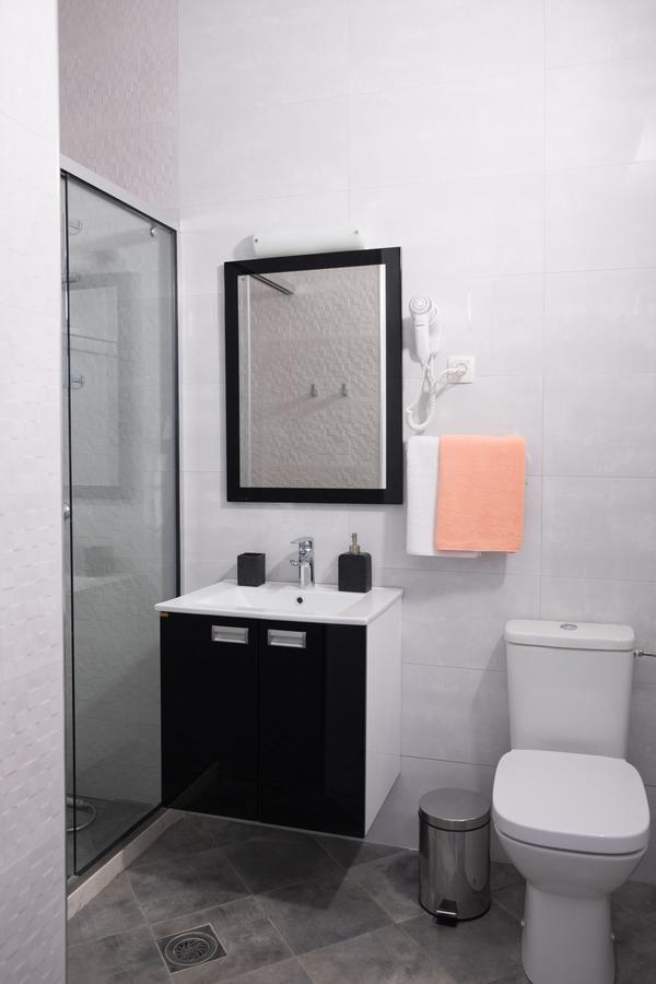 Sunset Apartments Улцин Екстериор снимка