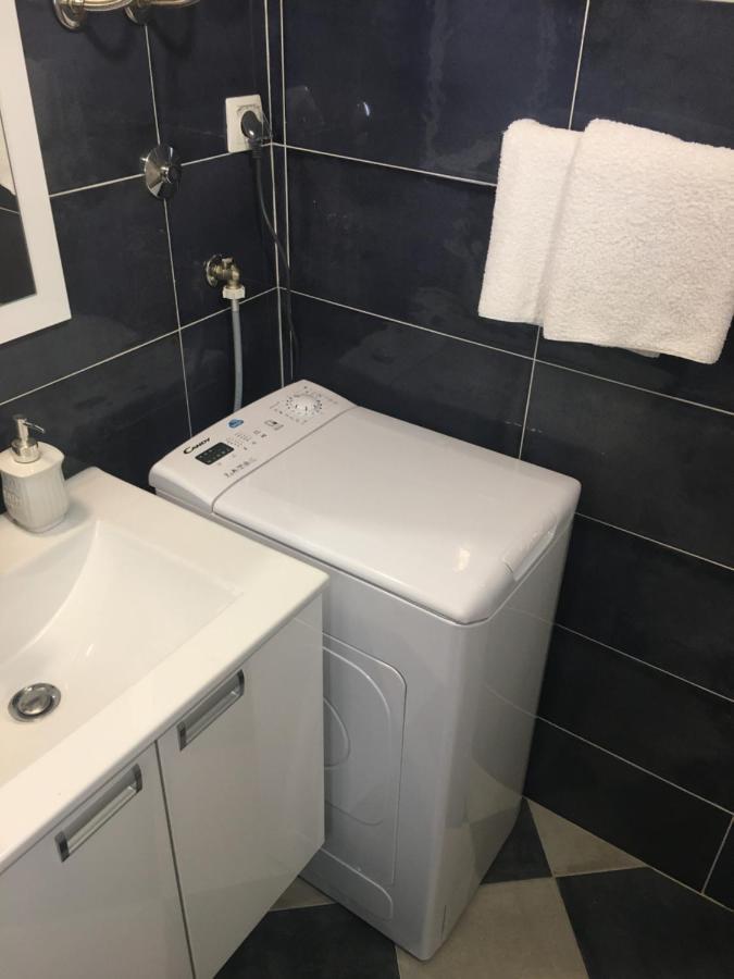 Sunset Apartments Улцин Екстериор снимка
